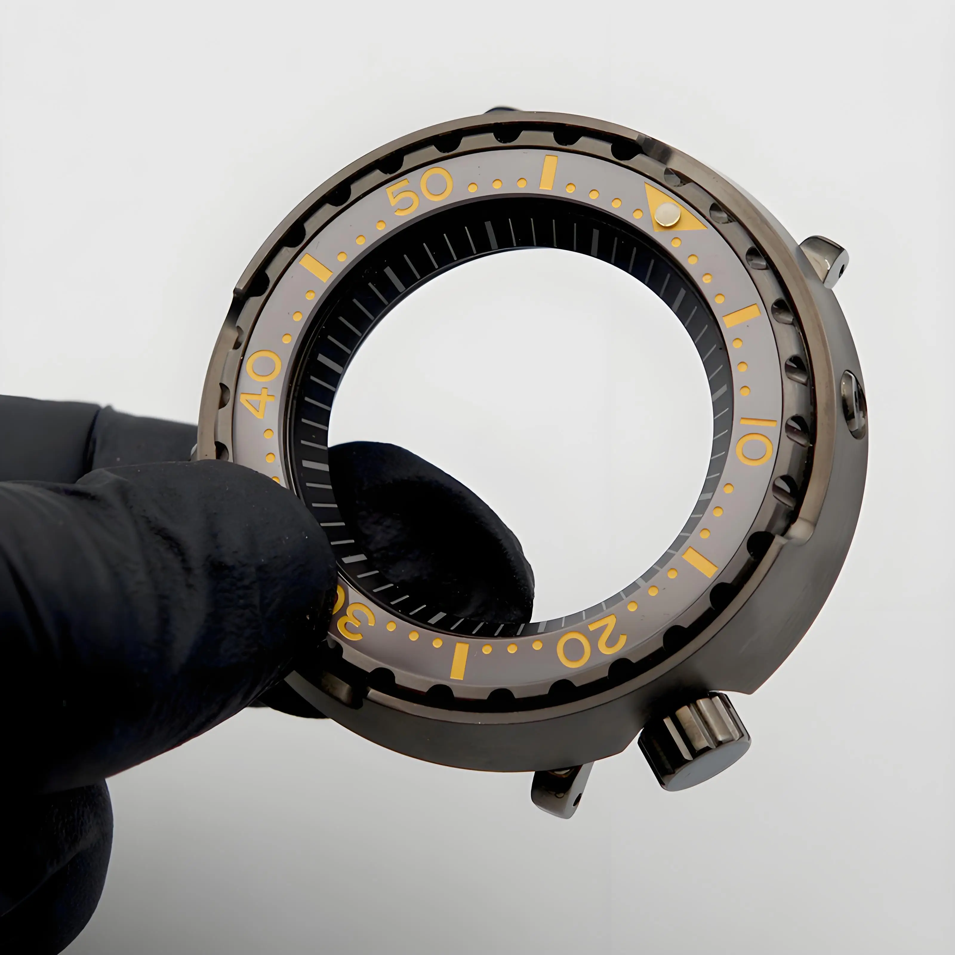 Tunas Canned Watch Case Gun Color 316L Stainless Steel Fit NH34 NH35 NH36 Sapphire Crystal Diver Watch Parts