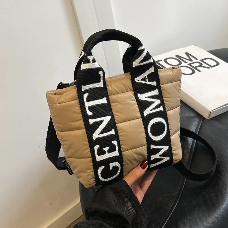 Новая роскошная квадратная сумка 2025 года, сумка через плечо с контрастной монограммой, трансформируемая рука/плечо, многофункциональная дневная и ночная сумка