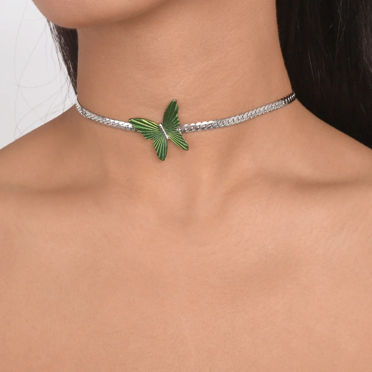 Golden Modern Butterfly Women's Necklace Fashion Geometric Cuban Chain Club Party Clavicle Chain For Women Fashion Jewelry 2023