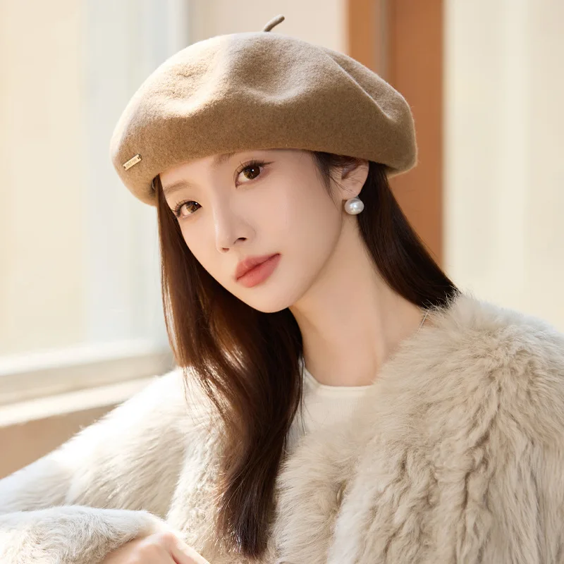 Korean version autumn and winter hat women's high-end temperament versatile big head circumference showing face small warm beret