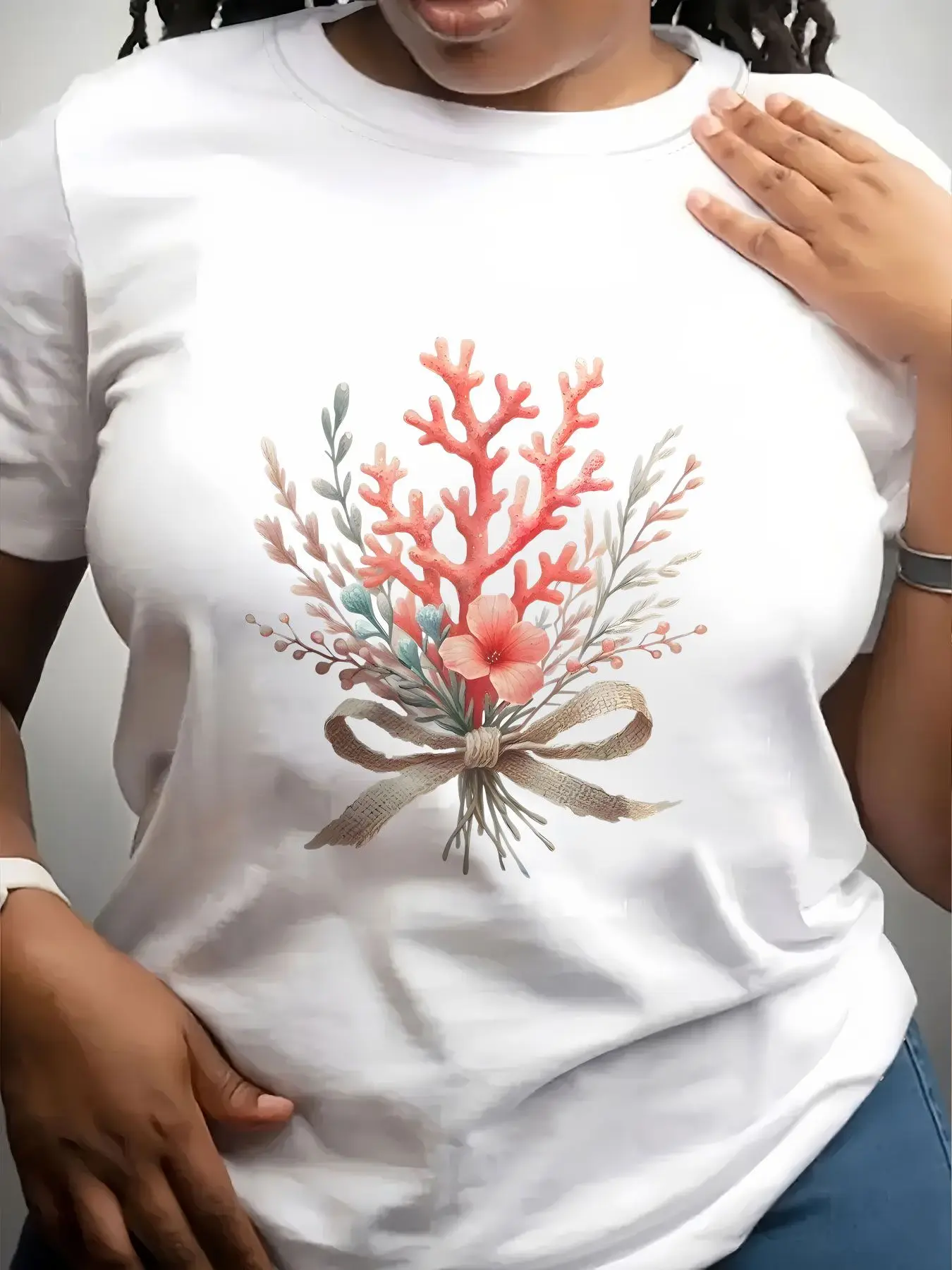 Women's Trendy Crew Neck T-Shirt Coral Floral Bouquet Print Design Suitable for Casual Sportswear