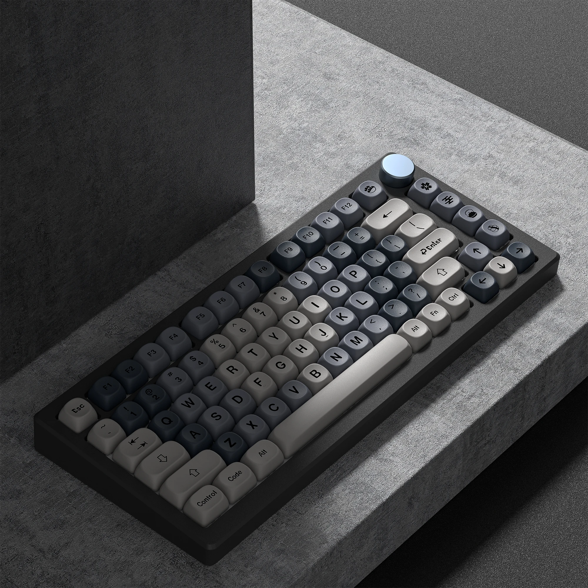 

Gradient Grey Keyboard Keycaps Dye-Sublimation Keycaps Custom MOA Profile PBT Keycaps 134 Keys for MX Switches Gaming Keyboard