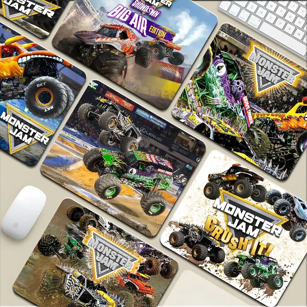 Monster Jam Monster Truck Cartoon-Mauspad, kleines LockEdge-Mauspad für Gamer, Computer-Schreibtischunterlage, rechteckig, rutschfester Gummi