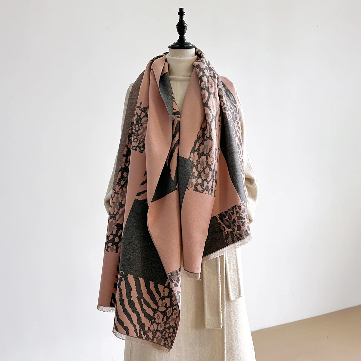 2025 أحدث تصميم الشتاء الوجهين الجاكار أوشحة كشميرية عالية الجودة المرأة رشاقته التفاف شال السيدات الصوف الباشمينا وشاح
