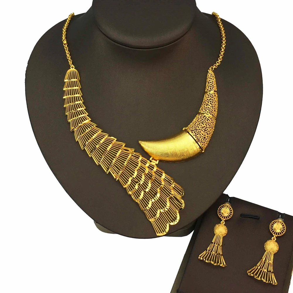 

Fashion Design Luxury Dubai Gold-plated Costume Women Fine Jewelry Sets Necklace with Earrings Set FHK16991