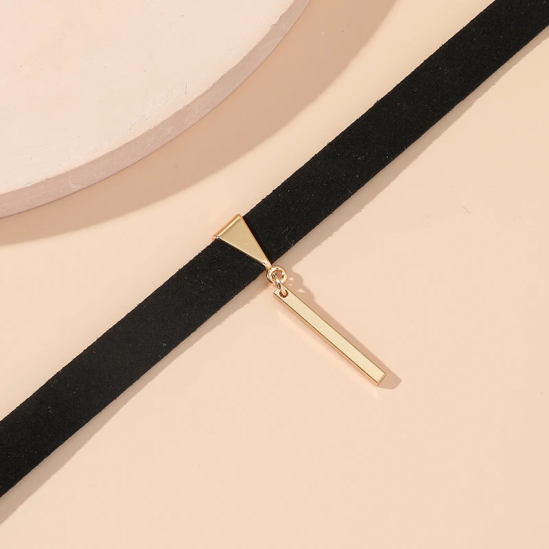 Black Velvet Chokers Necklaces for Women Girls Brown Metal Stick Collar Necklaces Wedding Party Fashion Jewelry Accessories Gift
