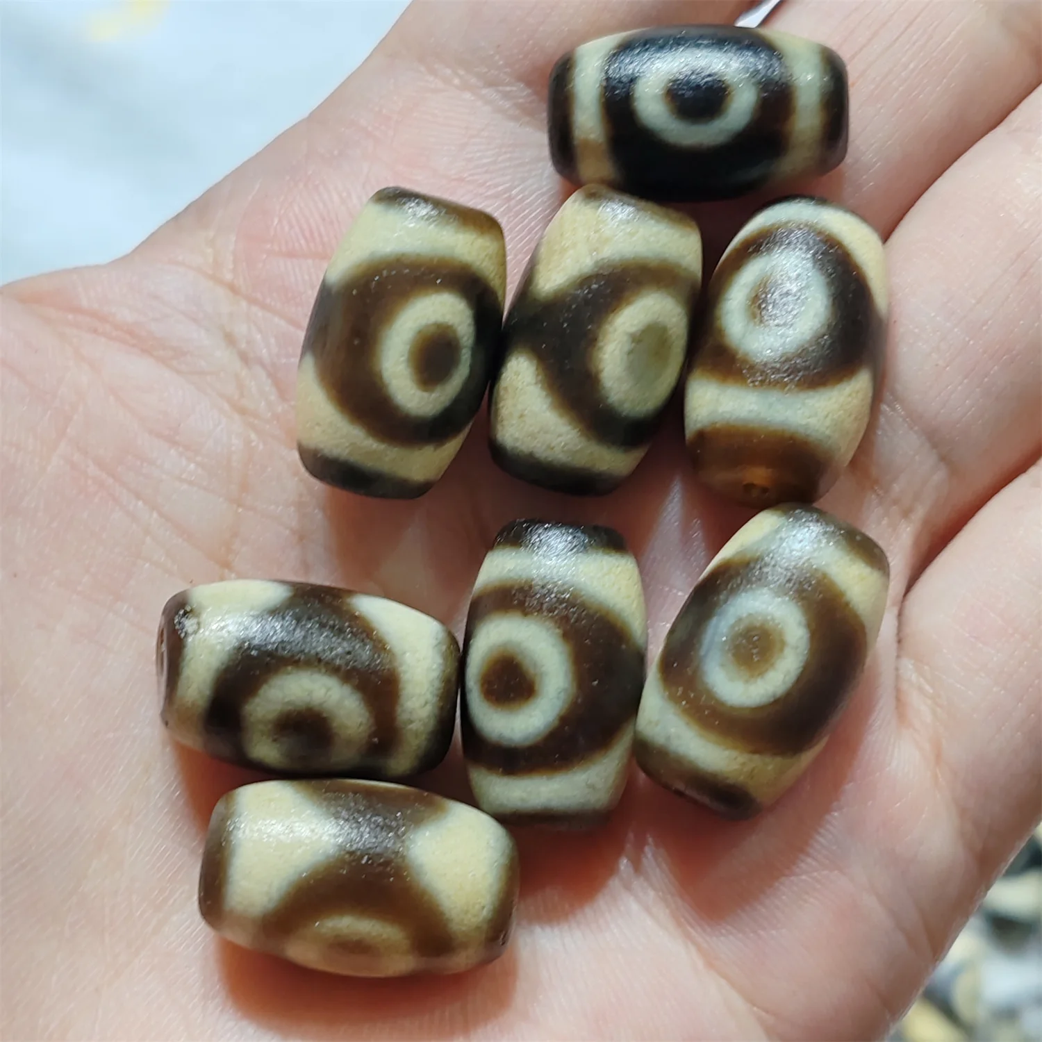 

50pcs/lot natural agate dzi bucket beads wholesale Tooth yellow Weathering lines 20mm Multiple patterns diy Bracelet Ethnic