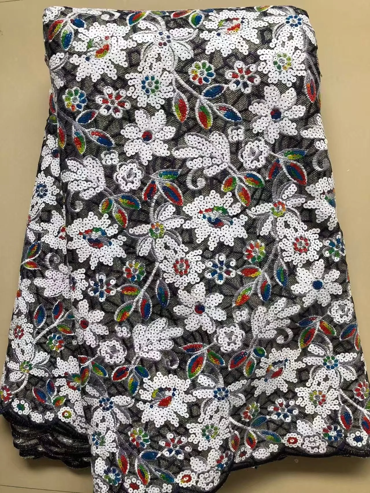 

High-Quality Shiny Sequins Tulle Lace Fabric Nigerian African Embroidery Mesh for Party Asoebi Dress Latest 2025 Style