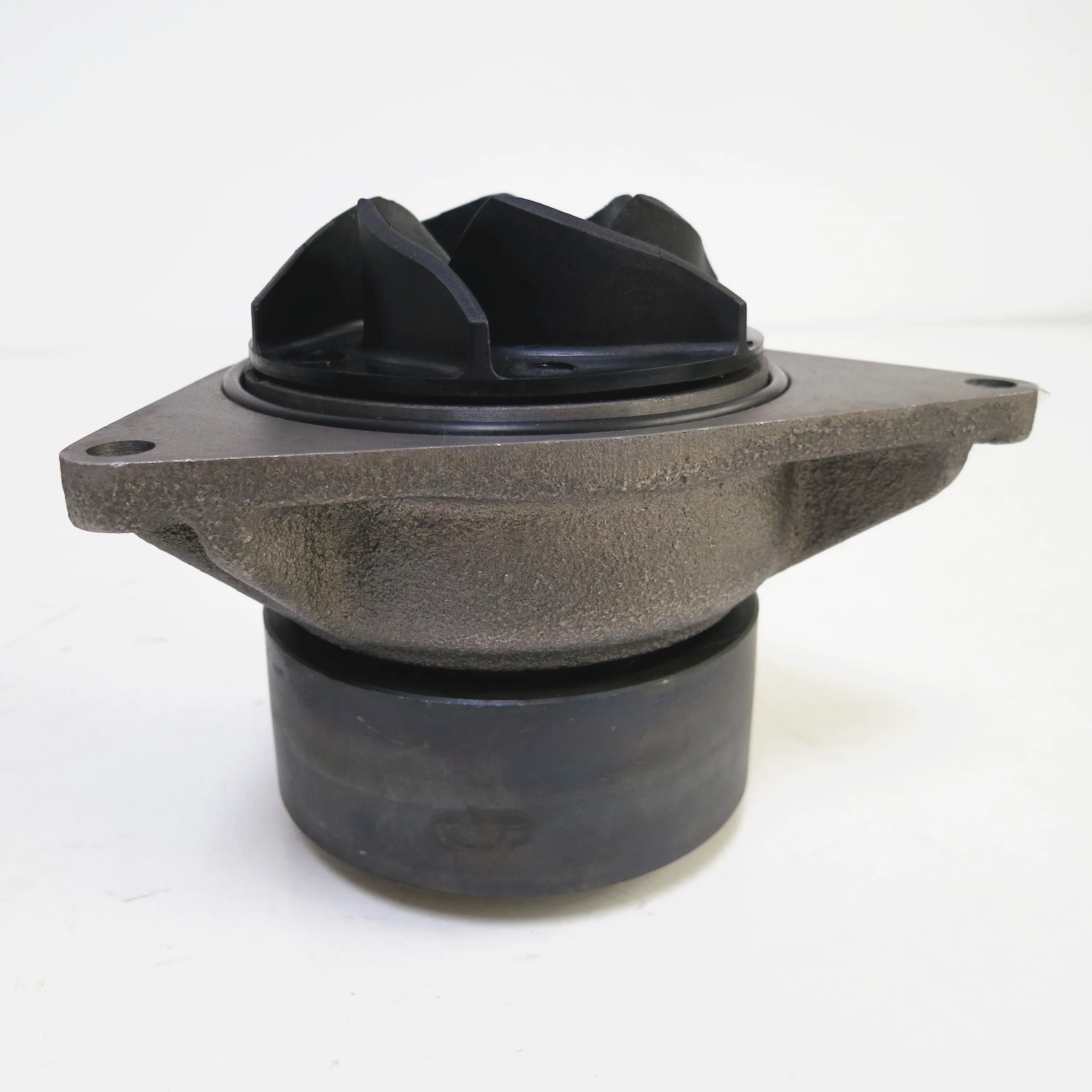 diesel engine parts QSC8.3 water pump