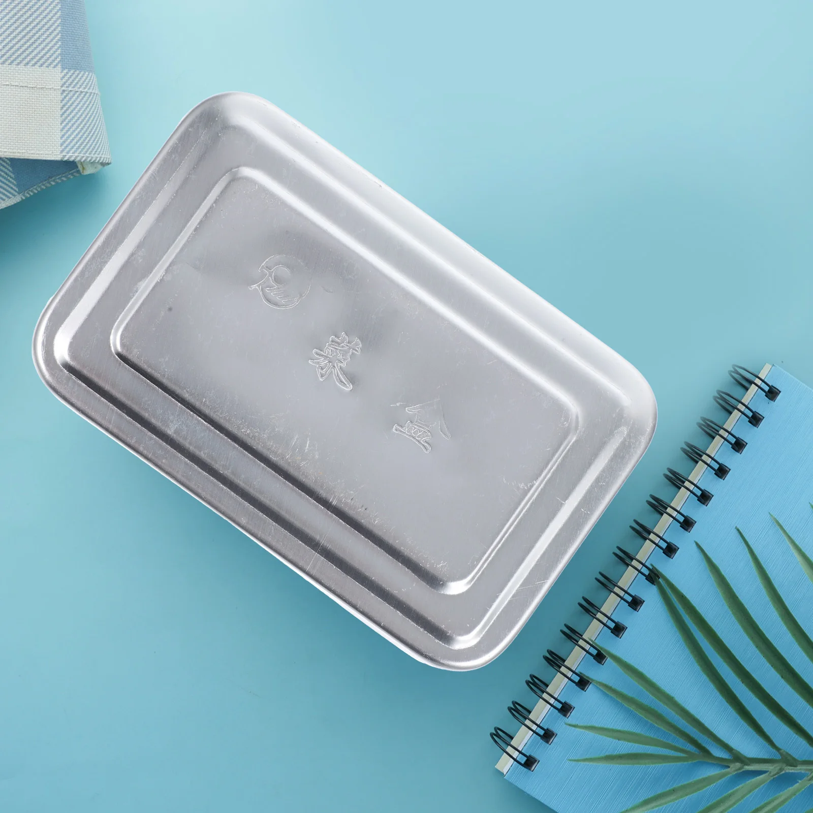 

Portable Outdoor Aluminum Thickened Leak-Proof Food Storage Box for Camping Picnic Travel Essentials
