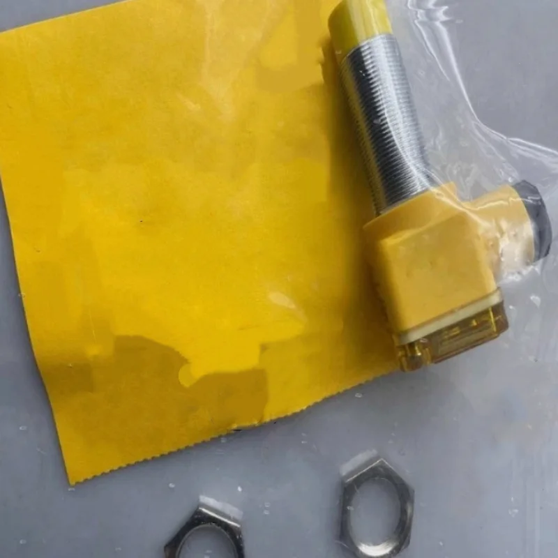 

Brand new genuine proximity switch NI12U-EG18SK-VN4X NI12U-EM18M-VP4X-H1141 NI12U-S18-AP6X-H1141 NI12U-M18-ADZ30X2