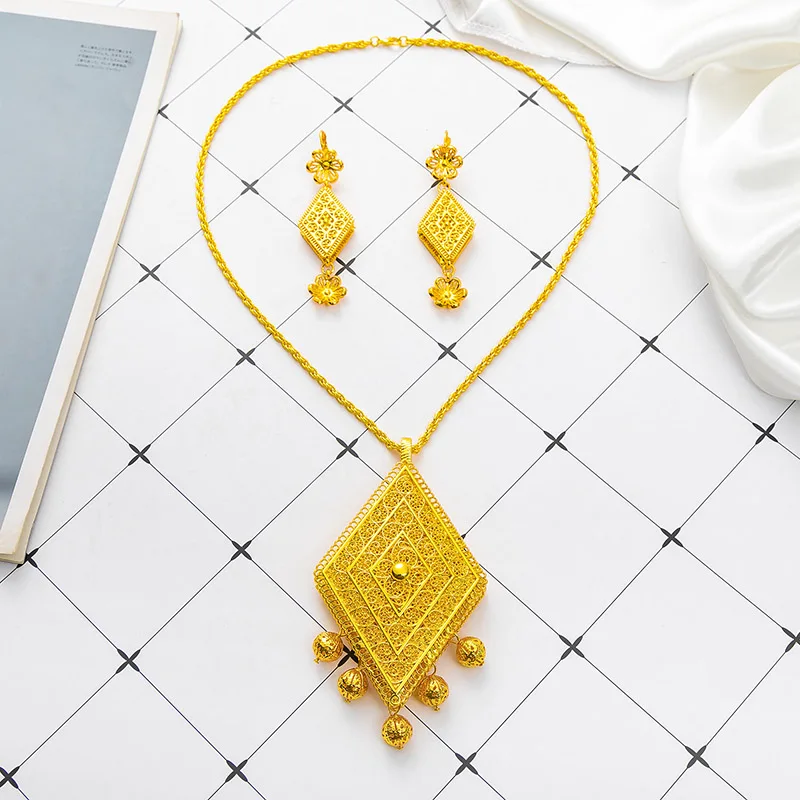 

Luxury Golden Plated Jewelry Set - Intricate Hollow Rhombus Necklace & Earrings, Traditional Middle Eastern Bridal Party Jewelry