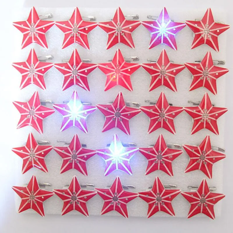 25pcs Star LED Flashing Brooch Pin Cartoon Light Up Glowing Badge  Glow Party Supplies Wedding           Christmas Decoration