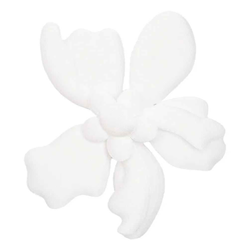 

5pcs Silk Lily Artificial Flowers Denim Fake Flower Simulated Lily Flower Brooch 3D Embroidered DIY Handmade Accessories