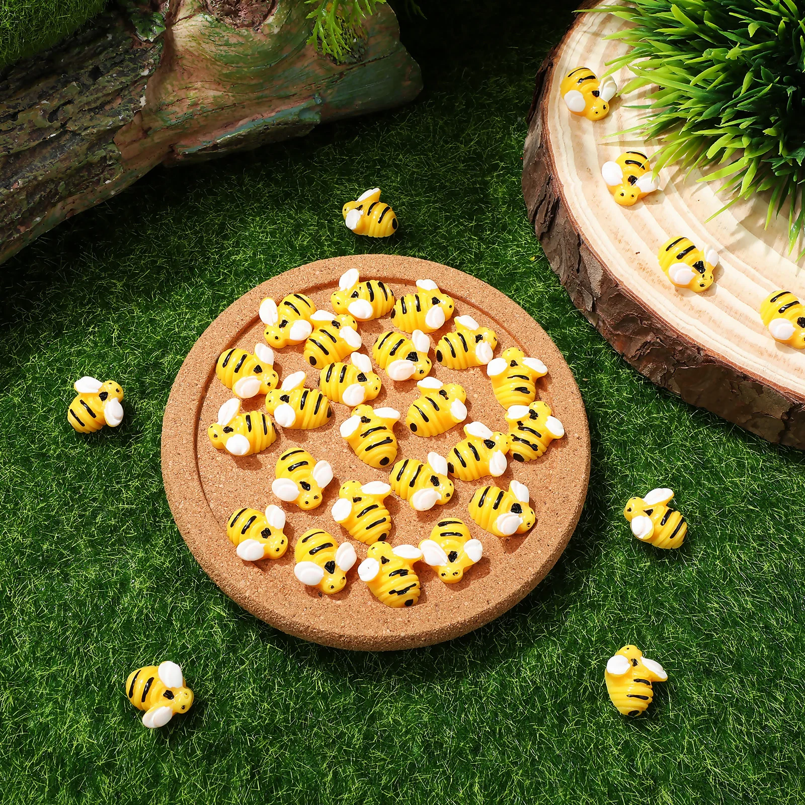 

50pcs Resin Bee Ornament Mini Craft Decorations DIY Charms for Pendant Necklace Phone Case Epoxy Mold Filler Simulation Cartoon