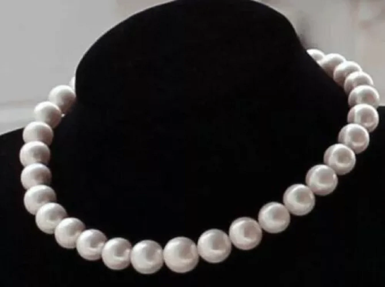 

Large quantity of AAAA 9-10mm natural South Sea genuine white round pearl necklace, 18 " 20“ 14K