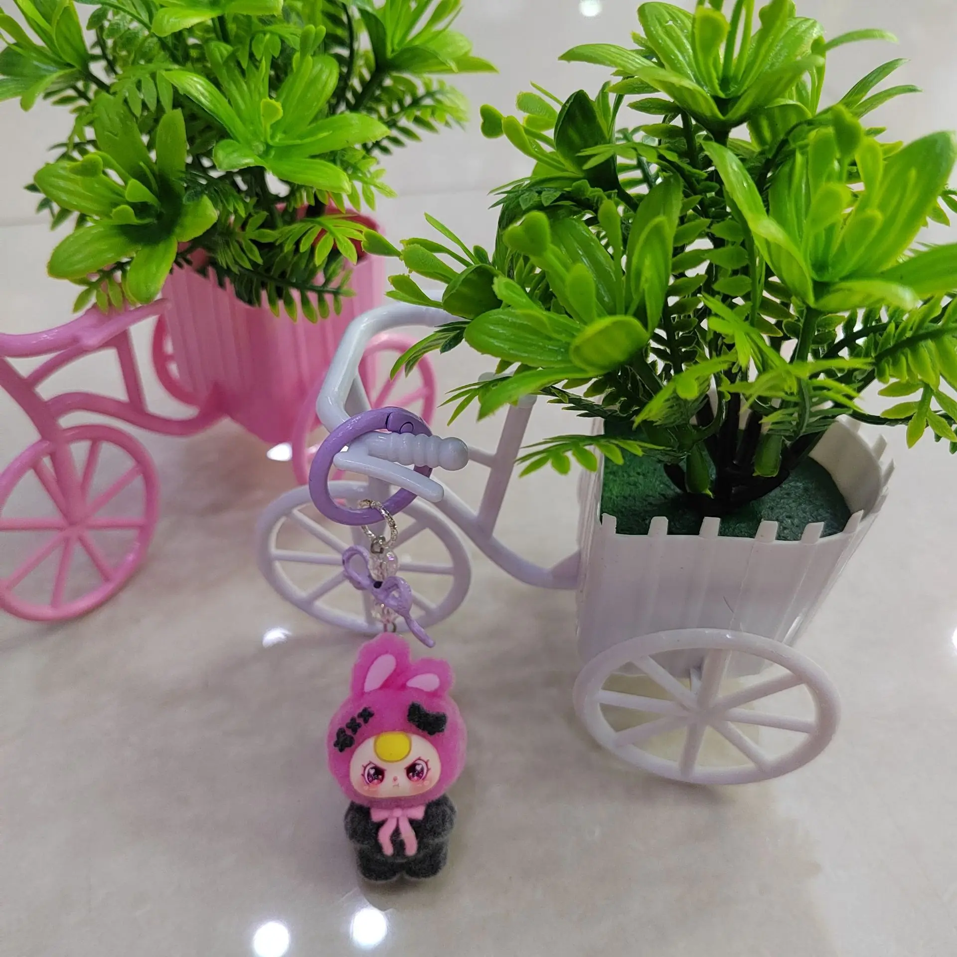 New cute standing figure three-year-old cute doll keychain pendant, a girlie accessory for school bag hanger