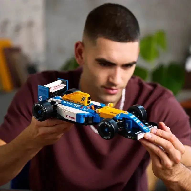 2025 New Iconic  Formula Racing Car 213807 Building Block Model, 692 Pieces, Birthday Gift Toy for Boys and Children