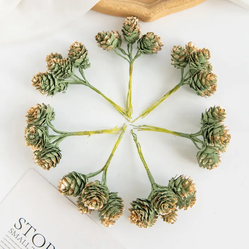 Künstliche Pflanzen Golden Fake Tannenzapfen für Weihnachtsbaum Dekoration Kränze Zubehör Diy Hochzeit Home Decor Mini Blumenstrauß – Detail 2
