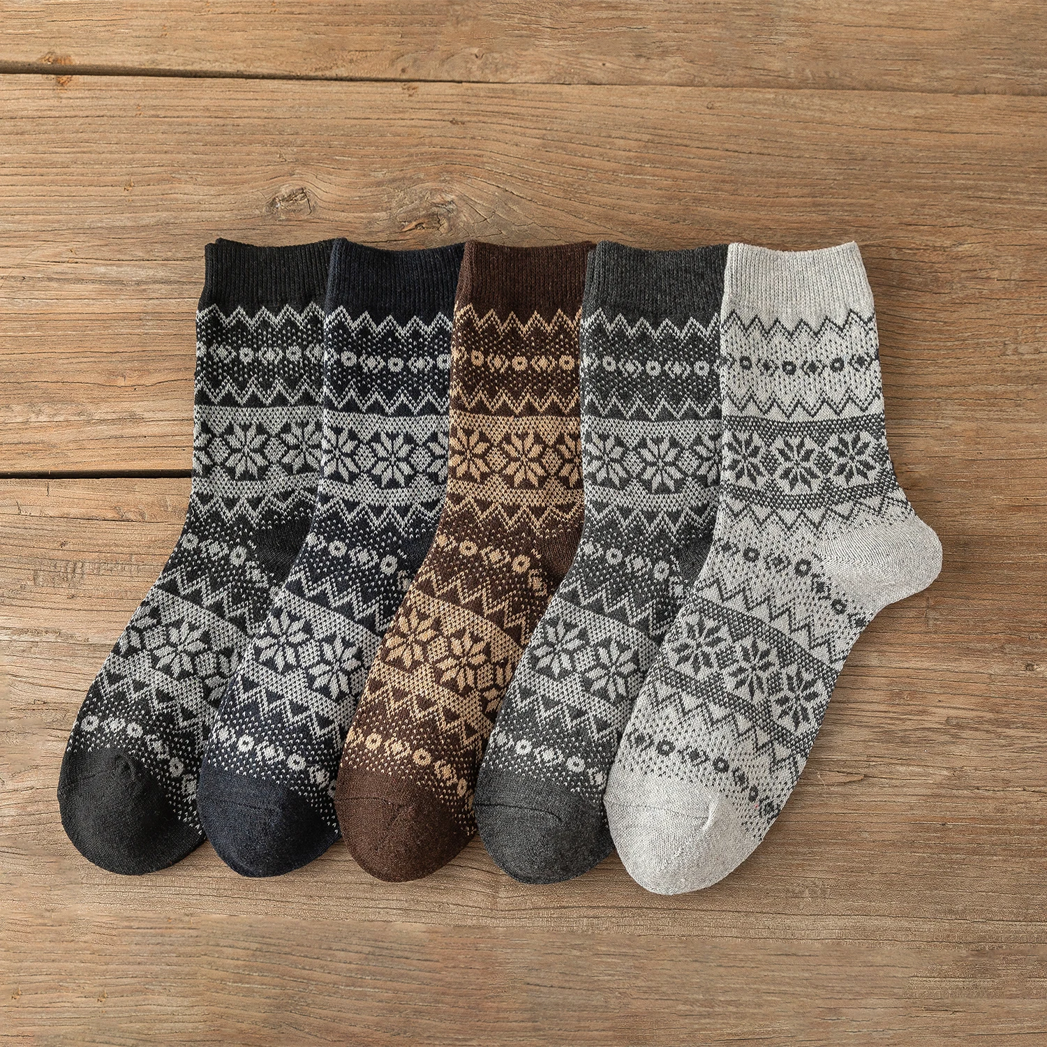 

5Pairs/lot Witner Socks Men Socks Women Lover Socks Thick Warm Socks Vintage Colorfu Sock l Christmas Gift Free size EUR 37-43