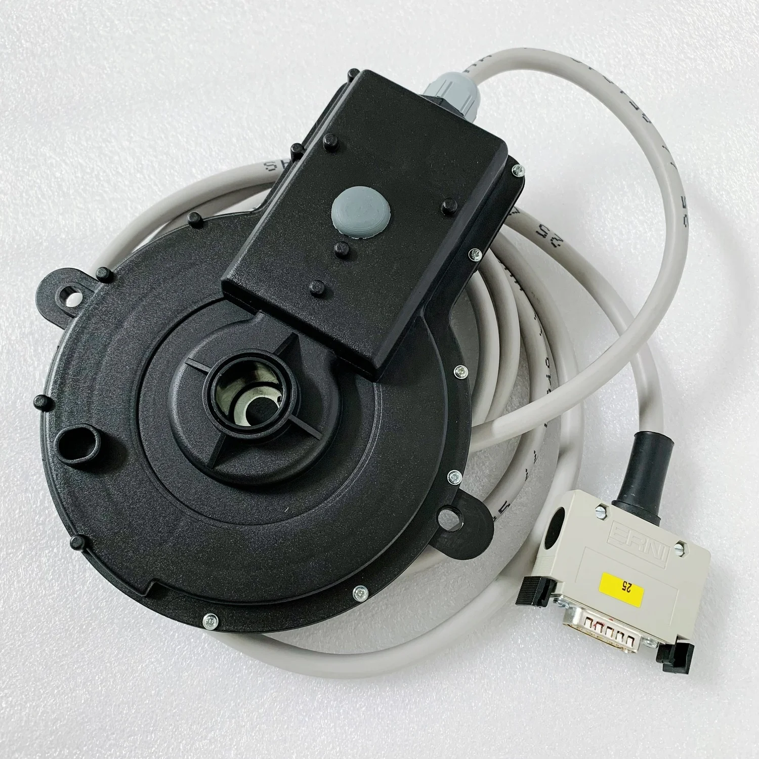 

Оригинальный новый 052179 MHS95 для кодировщика положения ножа Polar MHS052179 для запасных частей для режущего станка Polar EM EMC