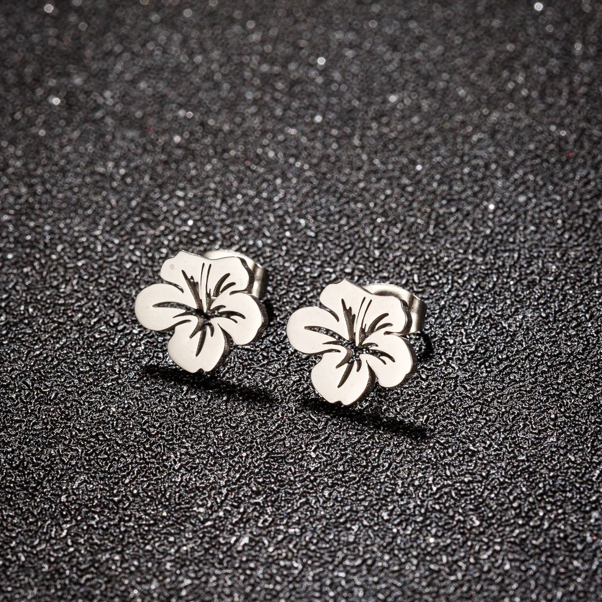1 Paar Edelstahl koreanischen Stil niedlichen kleinen Blume Ohr stecker für Frauen süße Aussage Sprüh farbe Metall Blume Ohrring p