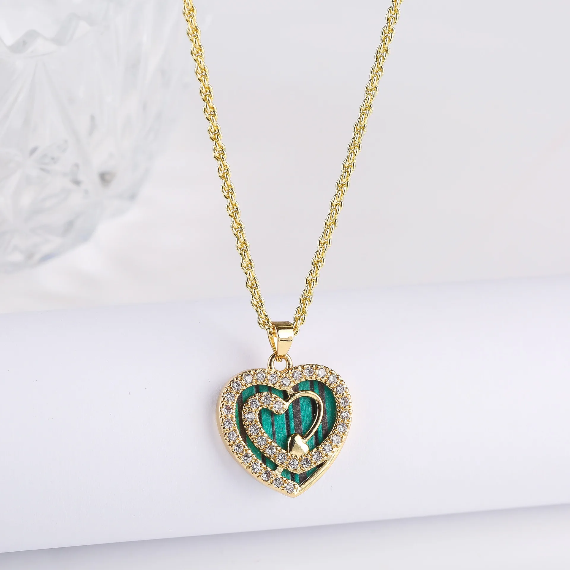 Juego de collar de circonio para mujer, conjunto de cobre de amor, Concha adjunta, Día de San Valentín, regalo de joyería de trébol para mujer, fiesta de moda