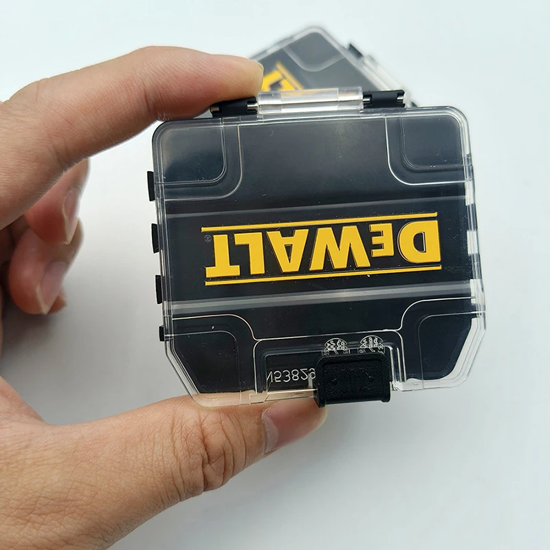Immagine 4: DEWALT Set di 2 Contenitori Piccoli, Scatole Organizzative in Plastica Nera con Coperchi Trasparenti per Punte e Piccole Parti