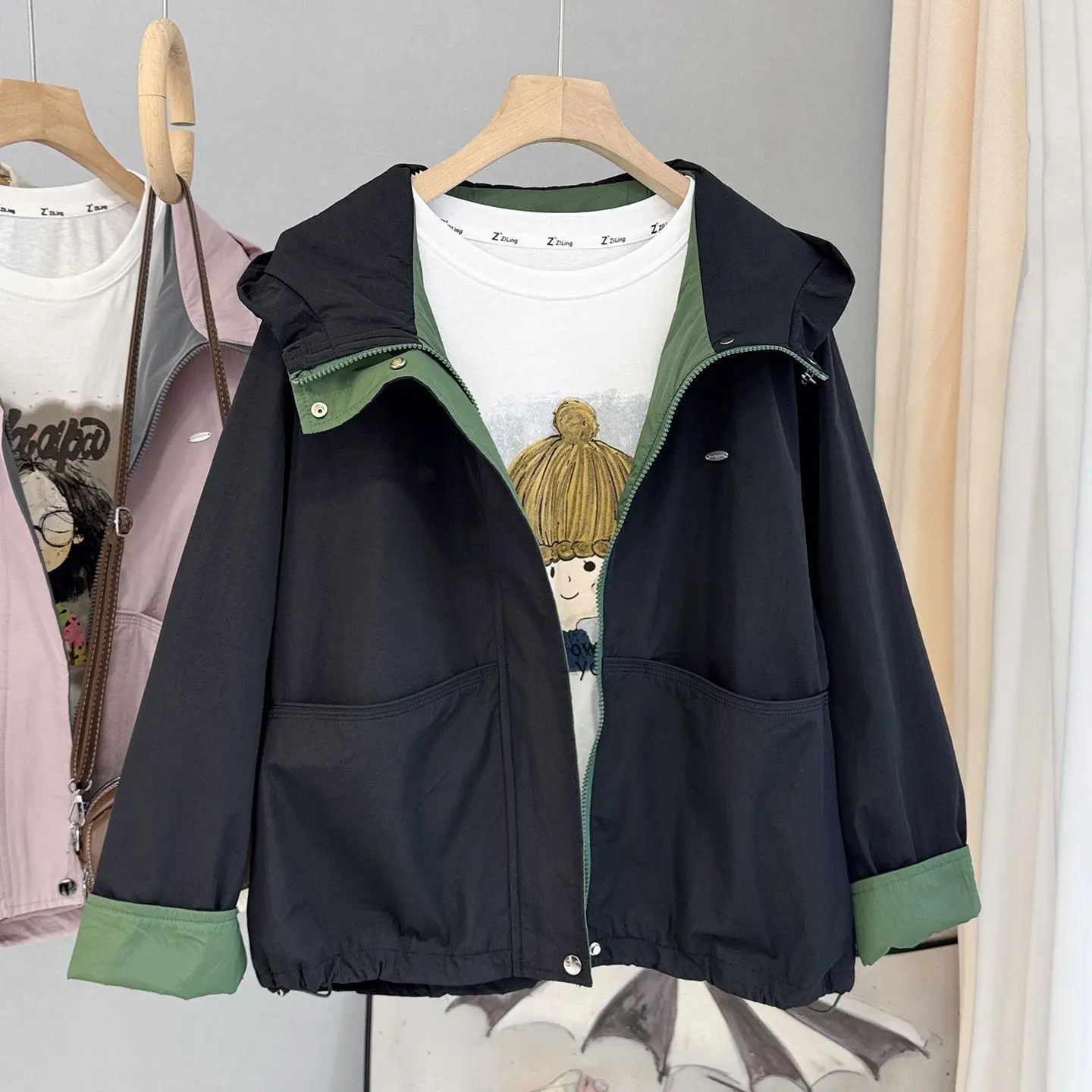 

New Korean Windbreaker Coat Ladies High-Quality Thin Jacket Women 2026 Spring Autumn Hooded Color Matching Overwear Casual Tops