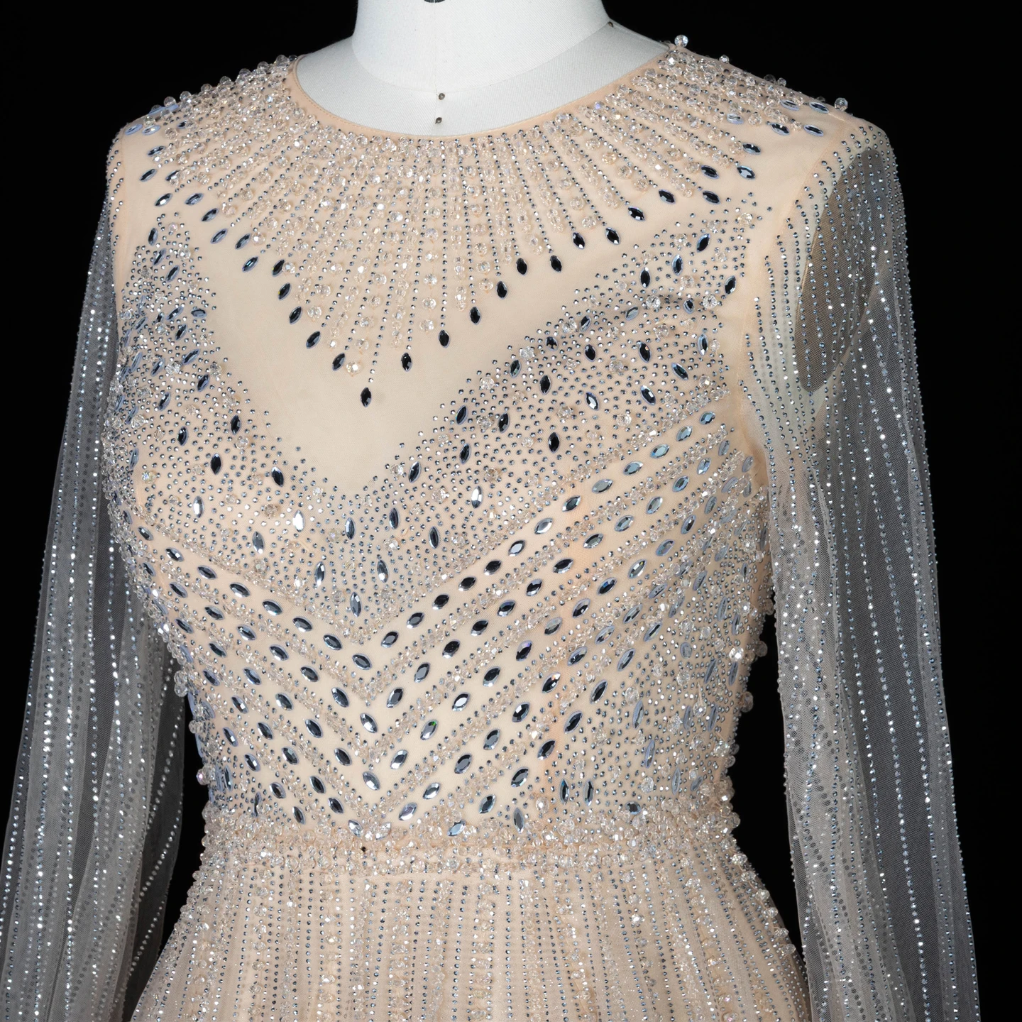 Sharon Said Luxuriöse Dubai Perlen-Kristall-Tüll-Abendkleider Elegante Cape-Ärmel Formelle Ballkleider SS054 Maßanfertigung – Detail 29
