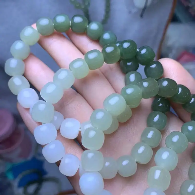 Natural Hetian jade, Qinghai variety, gradient color, old-style beads, single-strand bracelet