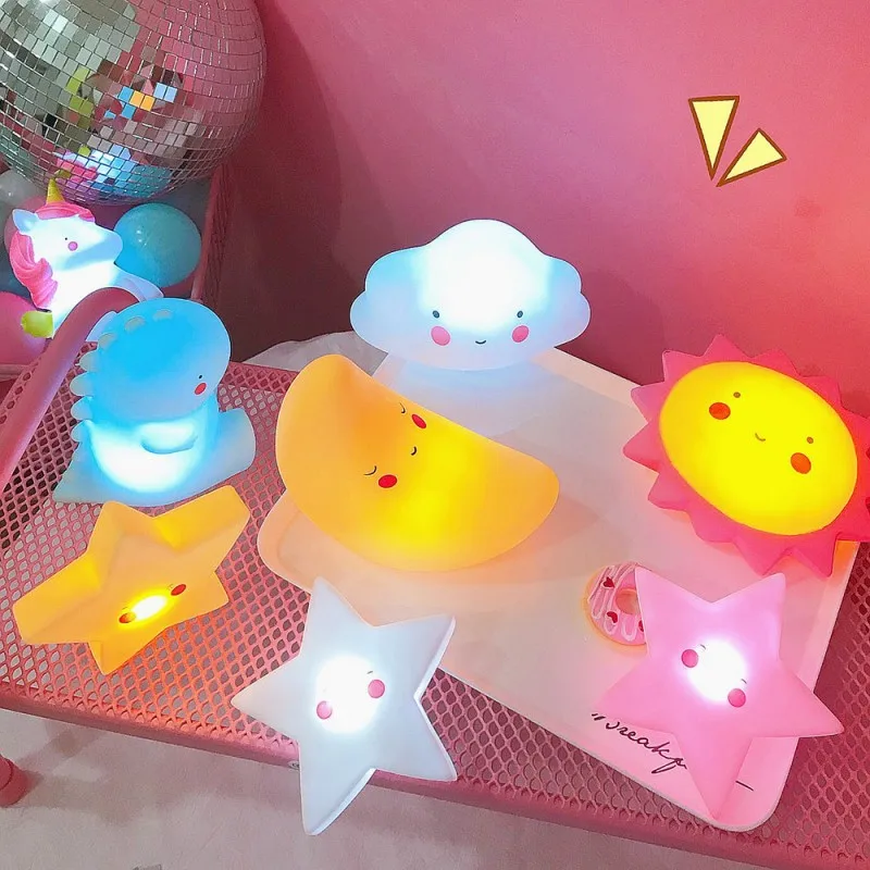 Lumières LED de dessin animé pour enfants, veilleuse de Noël, décoration de lune et d\'étoile, cadeau de jouet pour filles, lumières de chambre et de