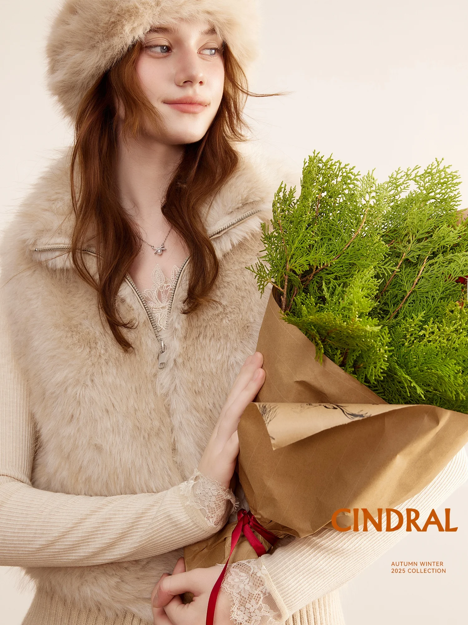 معطف نسائي من الجلد الصناعي الصديق للبيئة من سيندرايل، بتصميم عصري للتنقل اليومي، مع ياقة قائمة سميكة قابلة للفصل وتطريز فرو أنيق.