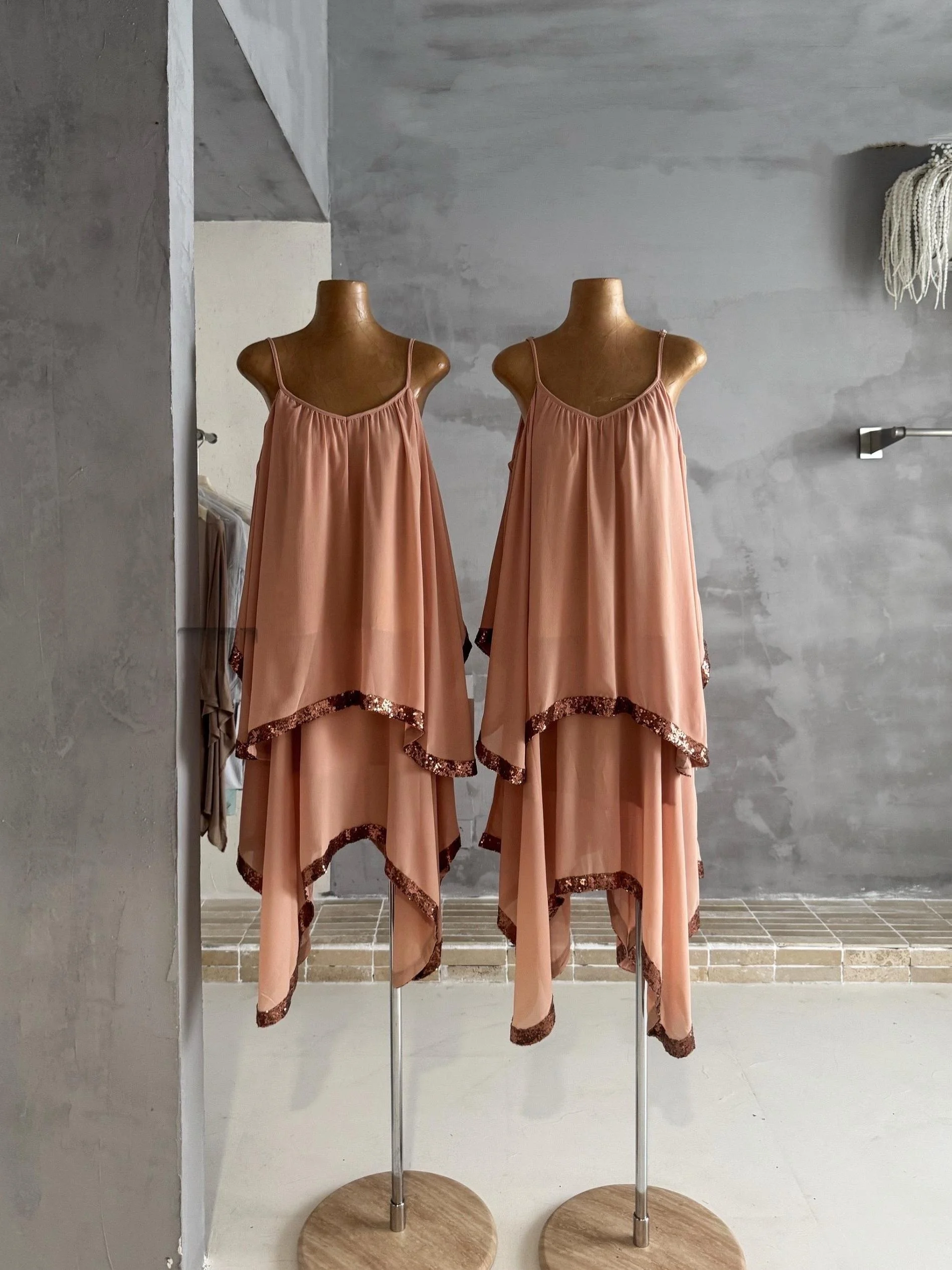 

Elegant Gold-Vermeil Fairy Skirt Limited Edition Women's Fashion Set with Chiffon Top And Half Skirt Two-Piece Summer Outfit