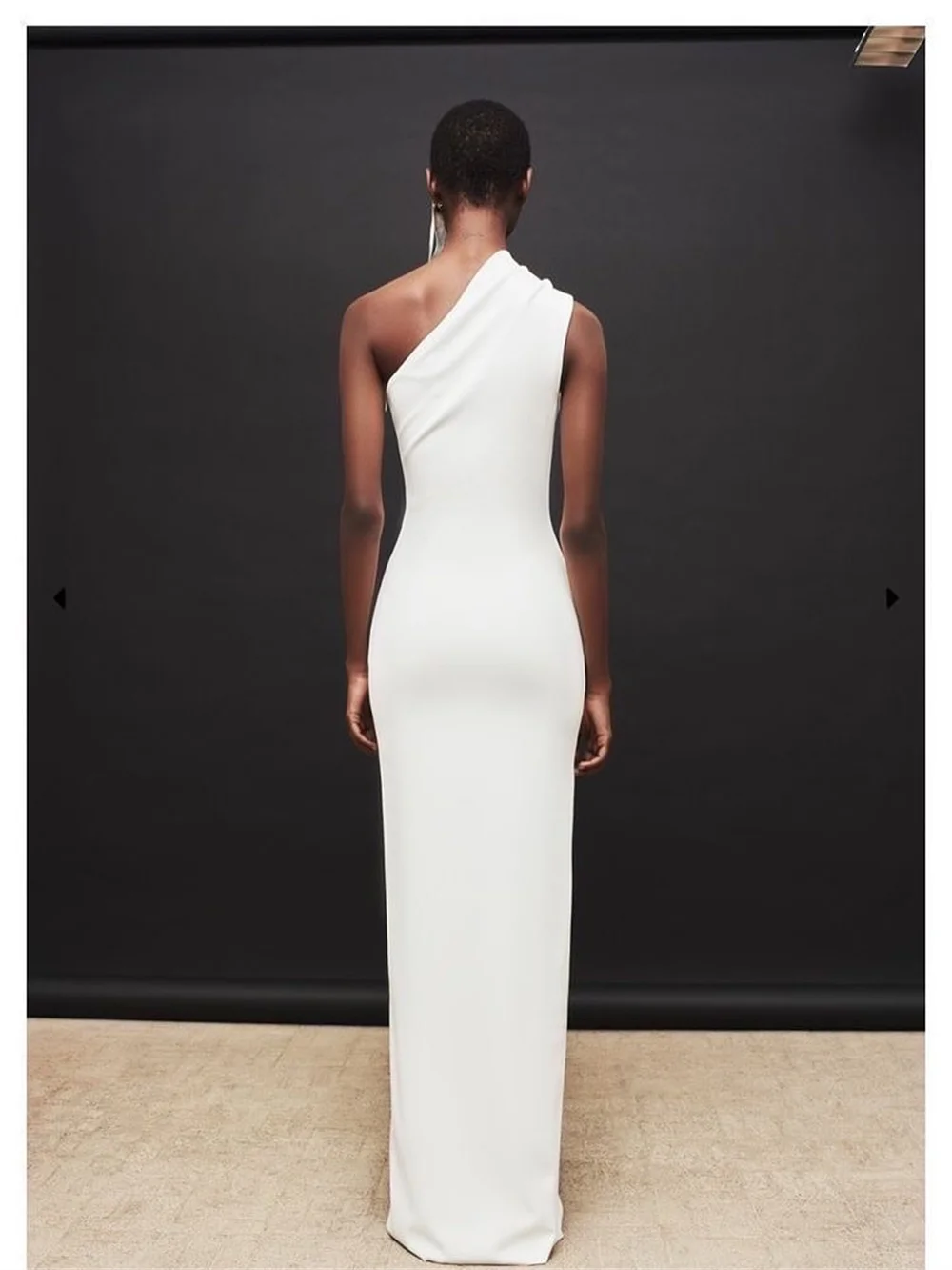 فستان حفلات رسمي بكتف واحد بدون أكمام بطول الأرض فستان كلاسيكي للحفلات طول الأرض فستان سهرة مخصص 2025