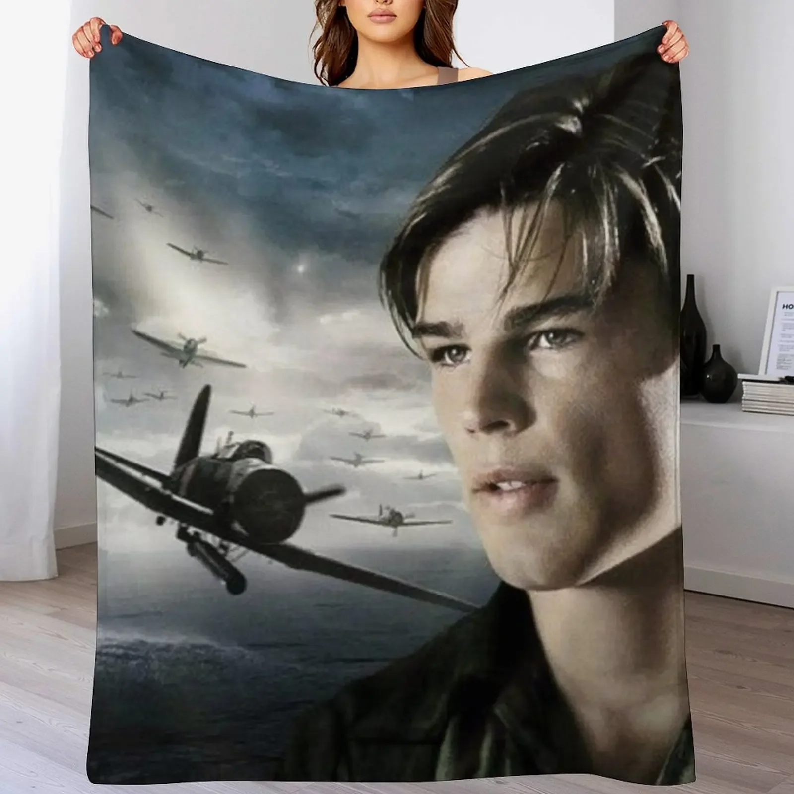 

josh hartnett Throw Blanket Luxurious Soft Blanket Holiday Gift for Family