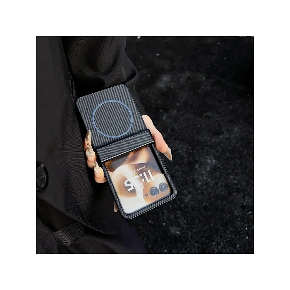 Роскошный деловой магнитный чехол для телефона из углеродного волокна для Motorola Razr 60 50 Ultra 2025 + 2024, защитный чехол для беспроводного зарядного устройства