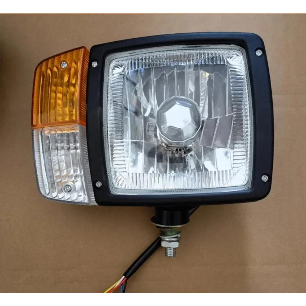 

Suitable for LiuGong Loader 836 856 855 816C Changlin 30E-5 Harvester Tractor Headlight Left and Right Turn Signals