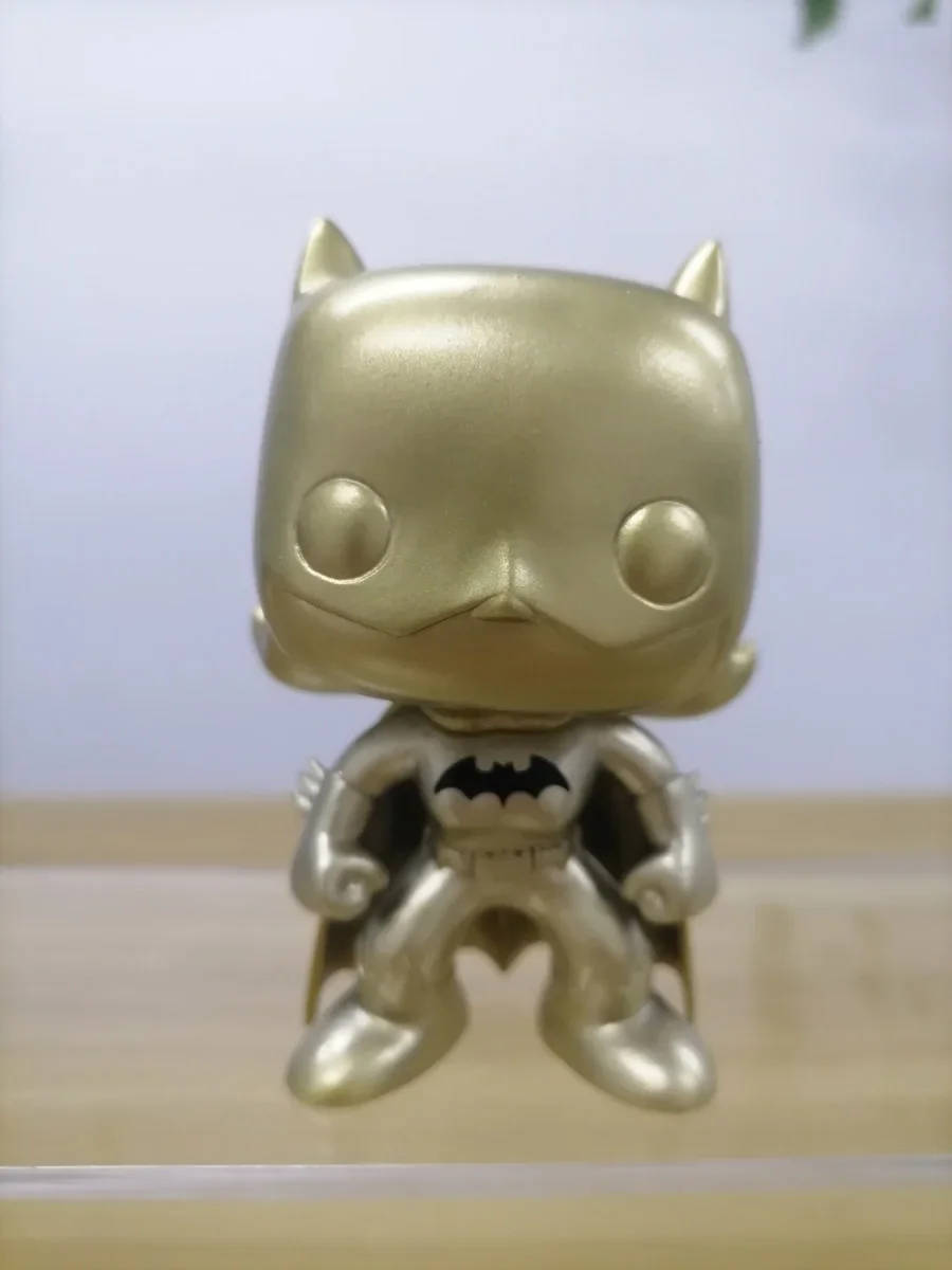 

Vinyl Figure Collection DC Comice Film Super Heroes Golden Bat-girl Limited Edition Collection Figurine Ornament Model Toy Gift