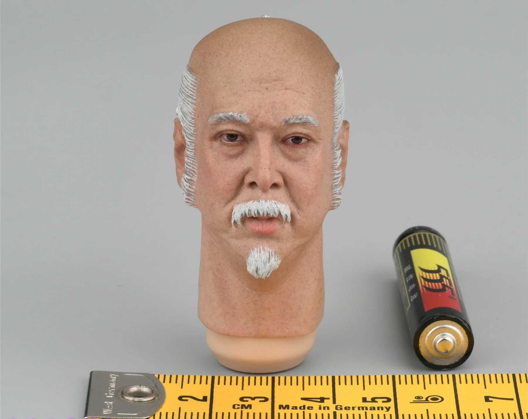 

IQO 1/6 Scale 91010 Soldier Head Sculpt Model for 12'' Figure