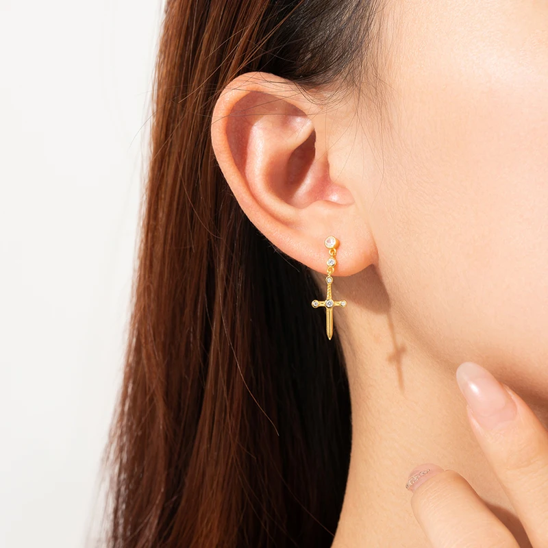 925 Sterling Silver Ear Needle Metal Light Front Pendant Hoop Earrings Women Minimalist Punk Gold Earrings Personality Jewelry