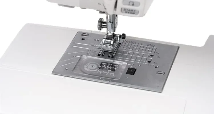 4120QDC-T Computerized Quilting and Sewing Machine with Bonus Quilt Kit.Easy to Use Control Panel with LCD Panel