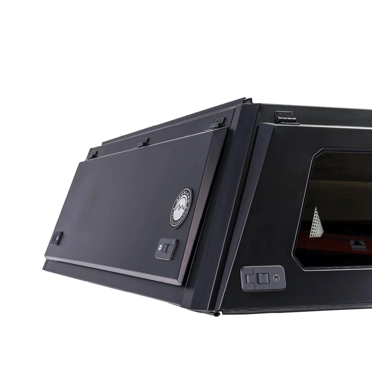 

Функция блокирующего хвостового ящика. Стальная стойка для кровати — складной навес с твердым верхом для Navara Auto.