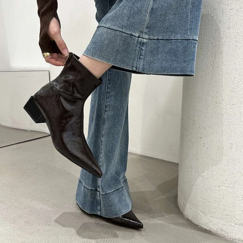 Fashion Short Boots for Women Thick Heeled Short Boot Retro Pointe Toe Ankle Boots for Women New Casual Leather Boot Botas Mujer