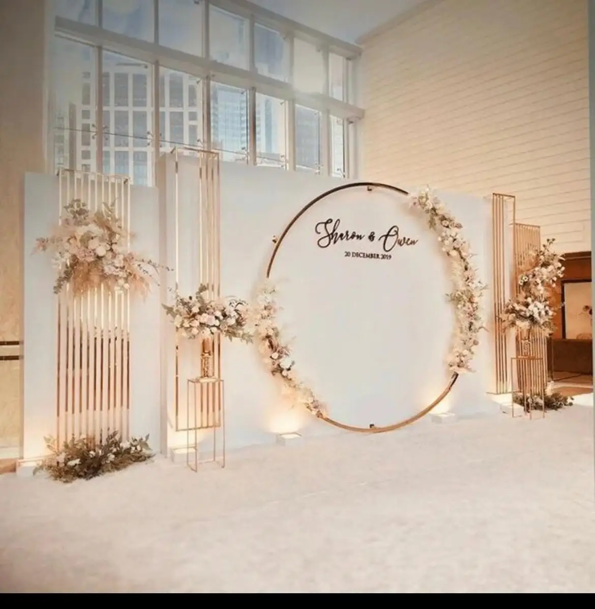 

Luxury Fancy Acrylic And Pvc White Gold Rectangle Wedding Backdrop For Party Event Use