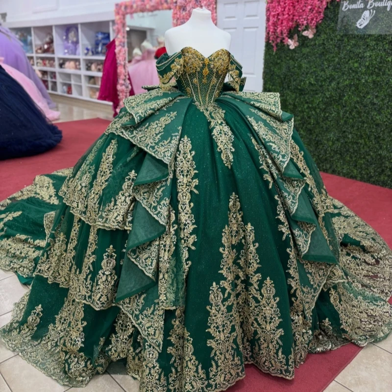 

Green Shiny Quinceanera Dresses Off Shoulder Ball Gown Sweet 16 Dress Applique Lace Beads Bow Birthday Party Vestidos 15 Anos