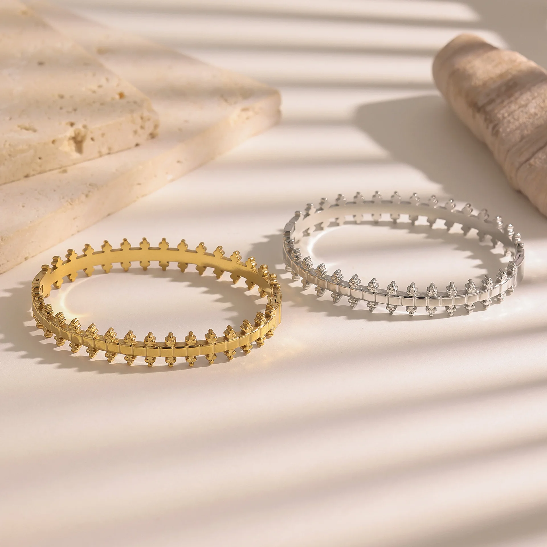 Waterproof Fashion Geometric Stainless Steel Bangle Spiky Rhombus Gold Plated Titanium Bracelet