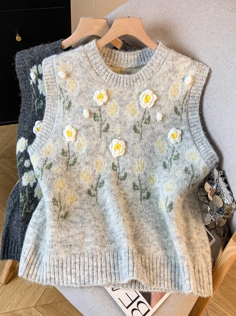 

2025 Autumn Korean Style Jacquard Sleeveless Knitted Sweater Vest For Women Slim Fit Sleeveless Jacket Top W836