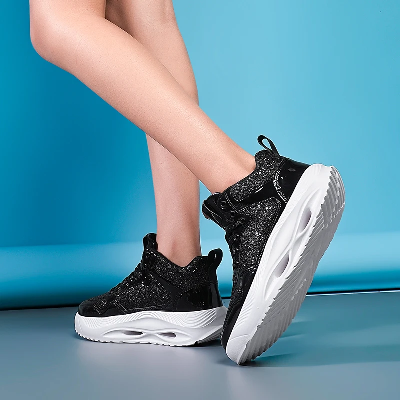 Sepatu Payet Wanita Hip Hop Fashion Sepatu Skateboard Glitter Luar Ruangan Bertali untuk Pria Sepatu Lari Bantalan Udara Platform Pasangan