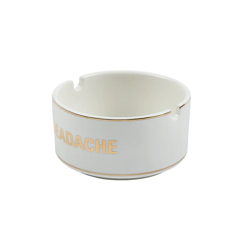 cendrier-elegant-avec-logo-estampe-or-accessoire-de-fumeur-parfait-pour-toutes-les-occasions-h25ssuot0430